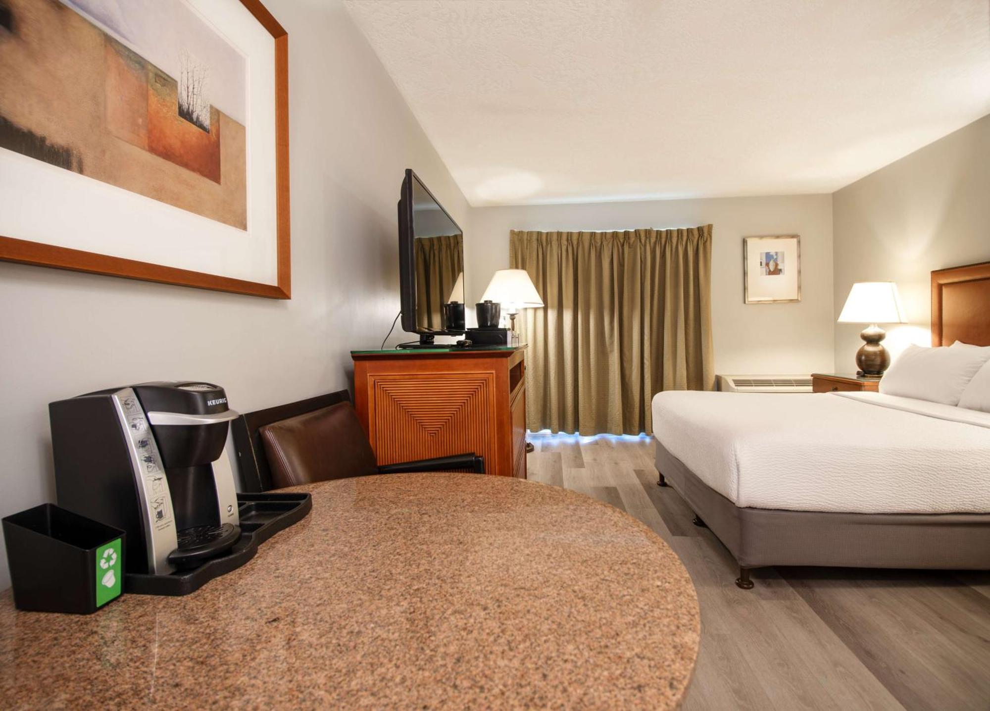 Coast Parksville Hotel Esterno foto