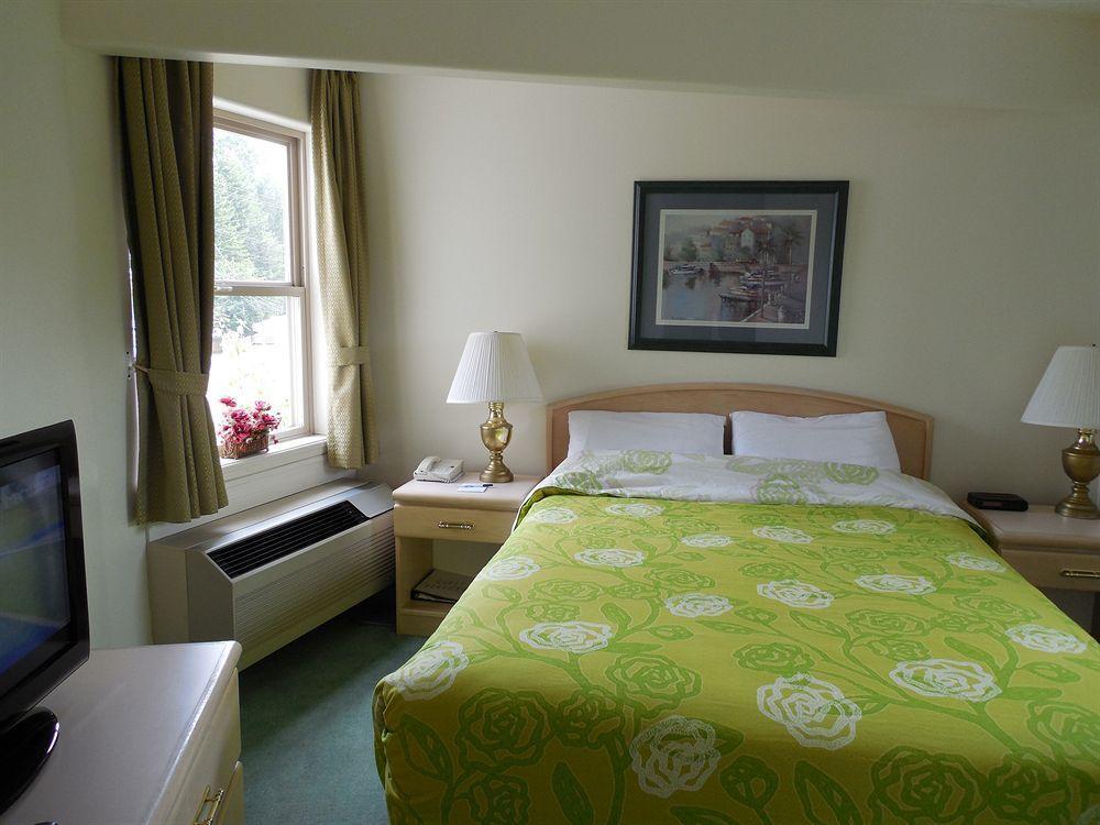 Coast Parksville Hotel Esterno foto