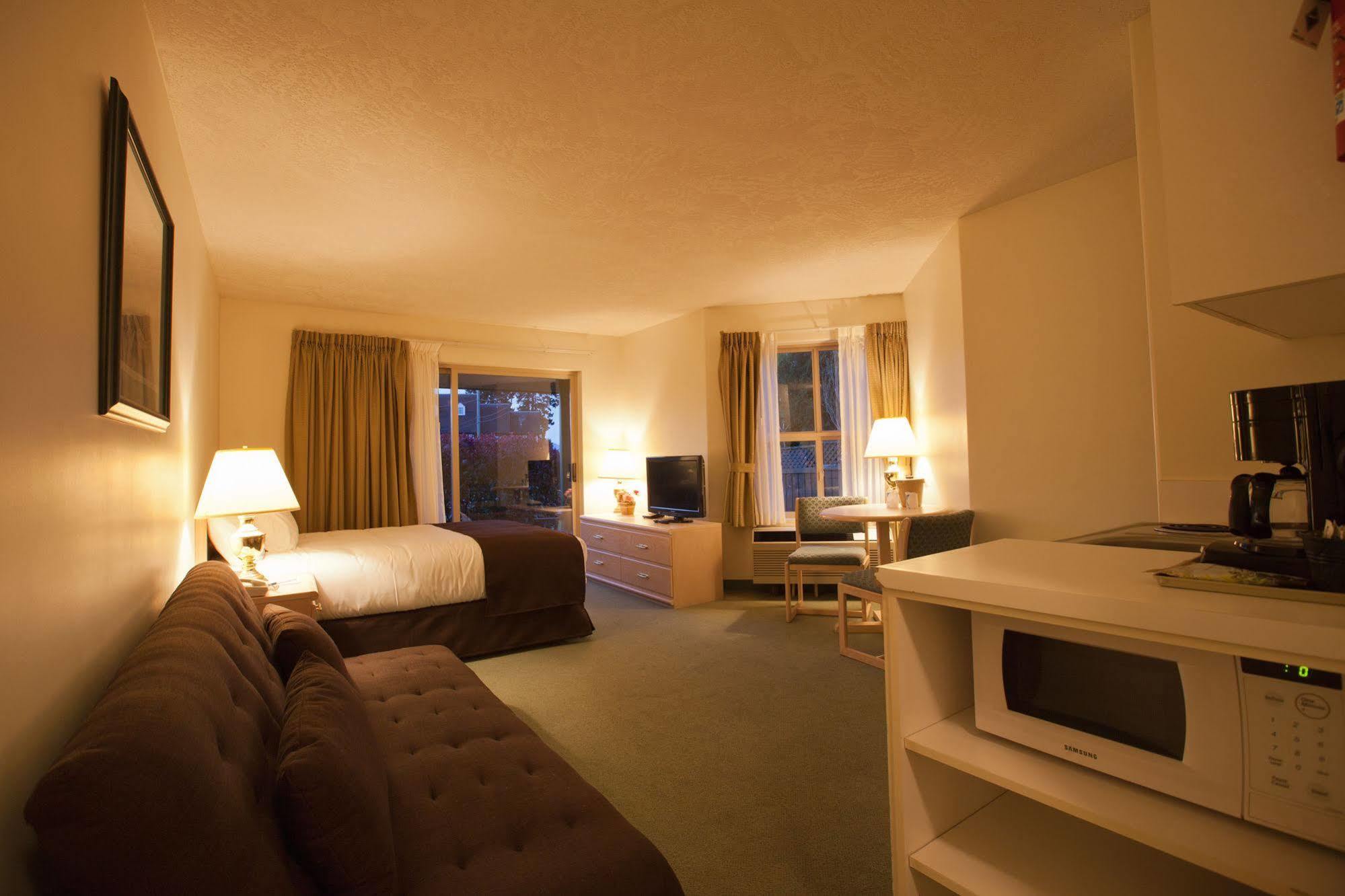 Coast Parksville Hotel Esterno foto
