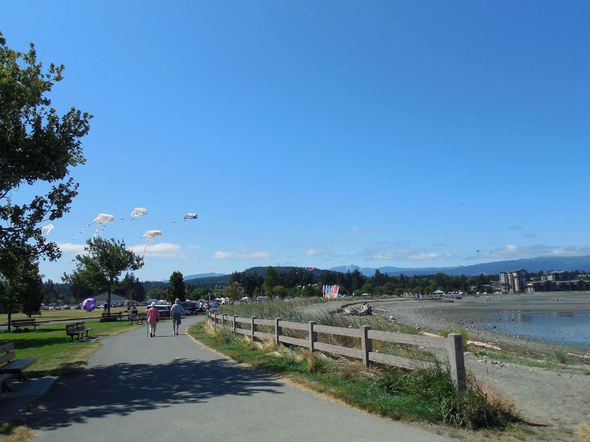 Coast Parksville Hotel Esterno foto